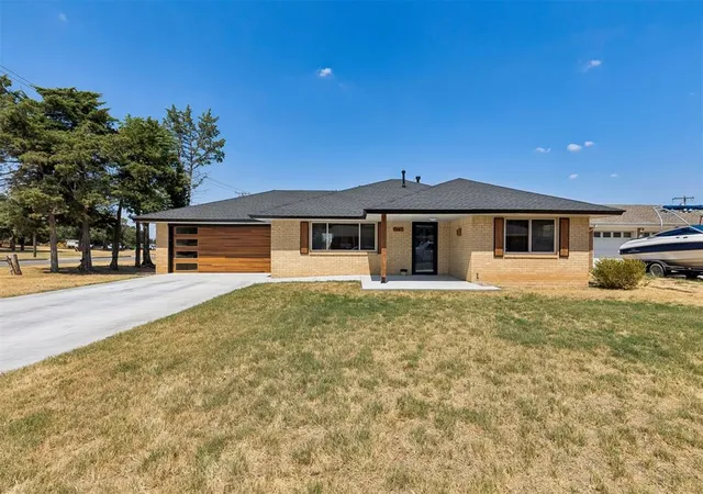 Photo 1 of Sale Pending at 7943 Nw 28th Terrace, Bethany, OK 73008 | MLS# 1248451 | Listing updated on 2026-09-14