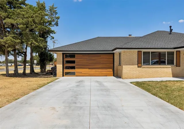 Photo 4 of Sale Pending at 7943 NW 28th Terrace, Bethany, OK 73008 | MLS# 1248451 | Listing updated on 2026-09-14