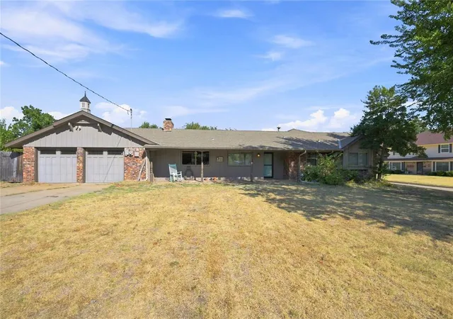 Photo 2 of Single family home for sale at 2716 N Eagle Ln, Oklahoma City, OK 73127 | MLS# 1248470 | Listing updated on 2026-10-04