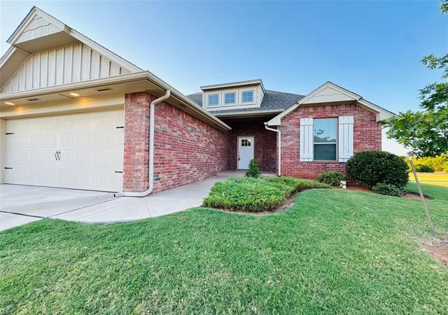 Photo 2 of Single family home for sale at 509 Texoma Dr, Edmond, OK 73025 | MLS# 1248498 | Listing updated on 2026-09-14