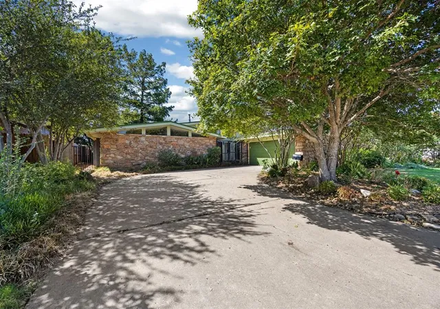 Photo 1 of Sale Pending at 3804 Nw 69th Street, Oklahoma City, OK 73116 | MLS# 1248524 | Listing updated on 2026-09-13