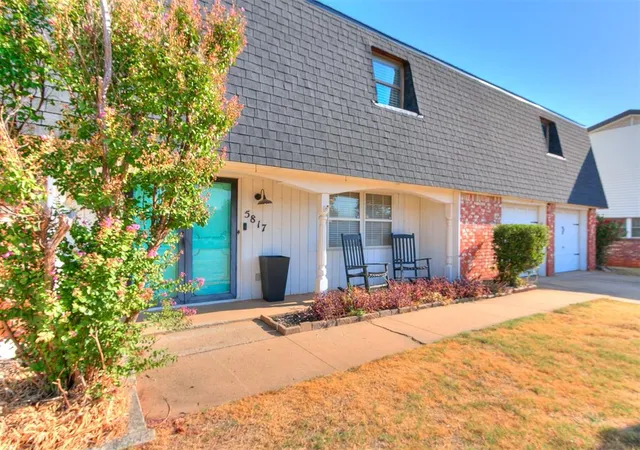 Photo 2 of Single family home for sale at 5817 N Caddo Ct, Warr Acres, OK 73132 | MLS# 1248525 | Listing updated on 2026-10-04