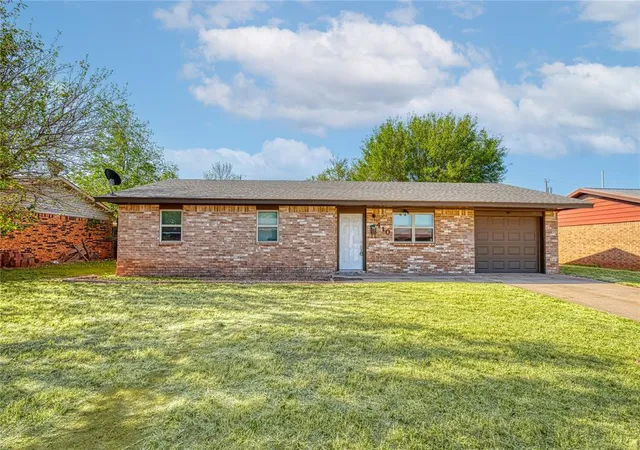 Photo 1 of Single family home for sale at 410 Hoover Cir, Elk City, OK 73644 | MLS# 1248532 | Listing updated on 2026-09-11