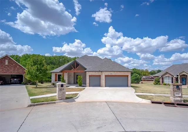 Photo 3 of Single family home for sale at 817 Carrie Ct, Purcell, OK 73080 | MLS# 1248544 | Listing updated on 2026-10-06