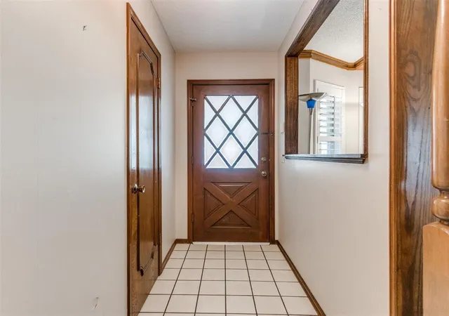 Photo 3 of Sale Pending at 6800 N Libby Ave, Oklahoma City, OK 73132 | MLS# 1248619 | Listing updated on 2026-09-19
