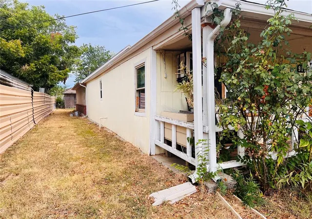 Photo 3 of Sale Pending at 913 N Pickard Ave, Norman, OK 73069 | MLS# 1248648 | Listing updated on 2026-09-11