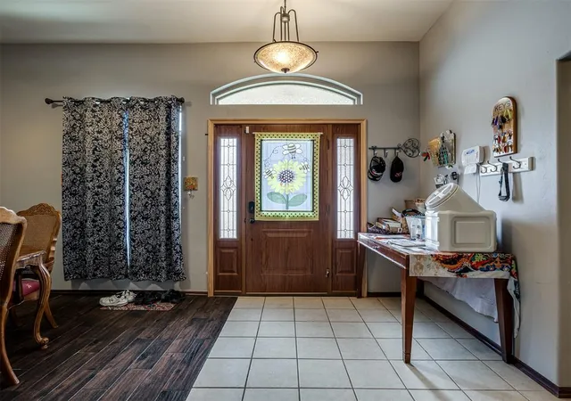 Photo 3 of Single family home for sale at 308 Tumbleweed Rd, Yukon, OK 73099 | MLS# 1248663 | Listing updated on 2026-09-12