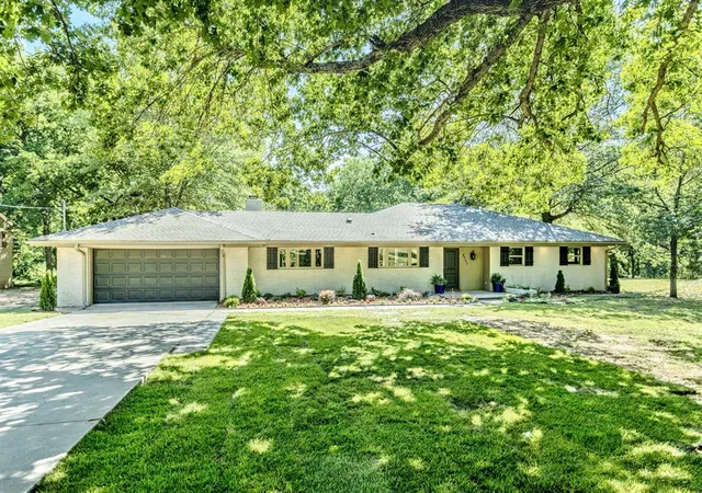 Photo 3 of Single family home for sale at 2717 S Berry Rd, Norman, OK 73072 | MLS# 1248669 | Listing updated on 2026-09-11
