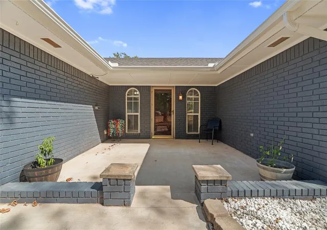 Photo 3 of Single family home for sale at 1821 W Cedar Ridge Dr, Mustang, OK 73064 | MLS# 1248672 | Listing updated on 2026-09-11