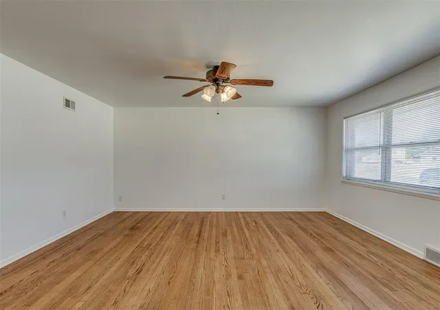 Photo 4 of Single family home for sale at 132 E Jarman Dr, Oklahoma City, OK 73110 | MLS# 1248694 | Listing updated on 2026-09-16