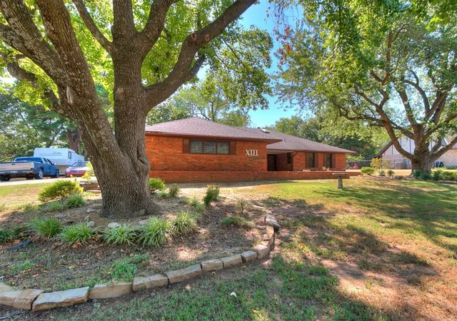 Photo 2 of Single family home for sale at 13 Northridge Rd, Shawnee, OK 74804 | MLS# 1248748 | Listing updated on 2026-09-15