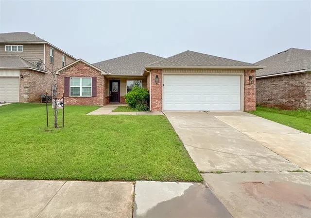 Photo 1 of Single family home for sale at 2901 Cider Ml Ln, Yukon, OK 73099 | MLS# 1248754 | Listing updated on 2026-09-11