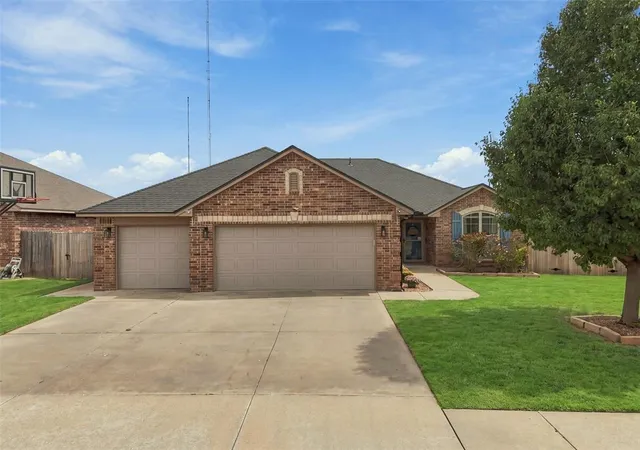 Photo 1 of Single family home for sale at 3312 Marilyn Dr, Moore, OK 73160 | MLS# 1248844 | Listing updated on 2026-09-12