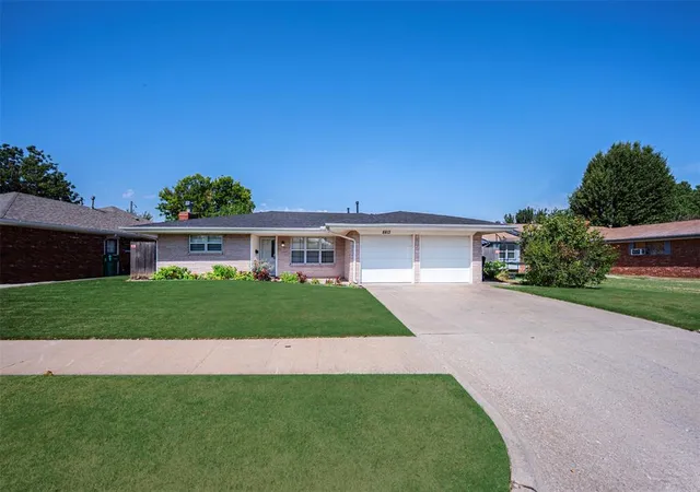 Photo 2 of Single family home for sale at 8813 S Country Clb Dr, Oklahoma City, OK 73159 | MLS# 1248868 | Listing updated on 2026-09-13
