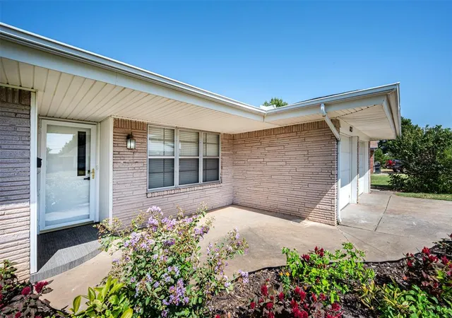 Photo 3 of Single family home for sale at 8813 S Country Clb Dr, Oklahoma City, OK 73159 | MLS# 1248868 | Listing updated on 2026-09-13