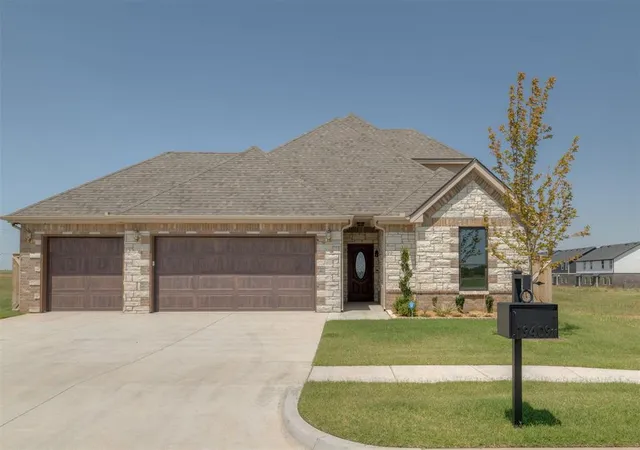 Photo 3 of Single family home for sale at 19409 S Country Dr, Edmond, OK 73012 | MLS# 1248882 | Listing updated on 2026-09-15