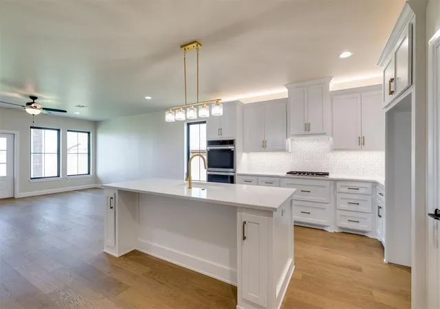 Photo 4 of Single family home for sale at 19409 S Country Dr, Edmond, OK 73012 | MLS# 1248882 | Listing updated on 2026-09-15