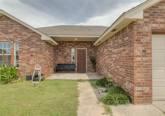 Photo 3 of Single family home for sale at 1545 Tudor Dr, Moore, OK 73160 | MLS# 1248893 | Listing updated on 2026-10-07