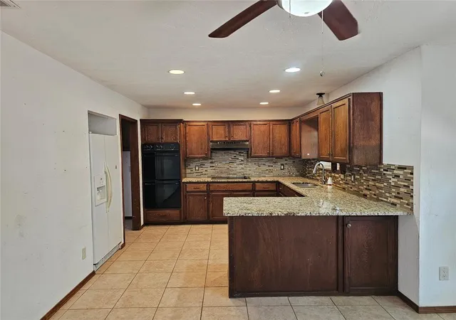 Photo 3 of Single family home for sale at 9811 Brush Crk Rd, Norman, OK 73026 | MLS# 1248923 | Listing updated on 2026-09-15