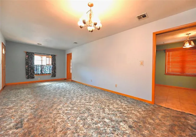 Photo 3 of Single family home for sale at 815 S 19th Street, Chickasha, OK 73018 | MLS# 1248957 | Listing updated on 2026-09-15