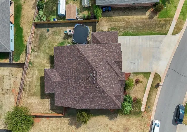Photo 3 of Single family home for sale at 3504 W Sadie Dr, Yukon, OK 73099 | MLS# 1248966 | Listing updated on 2026-09-15