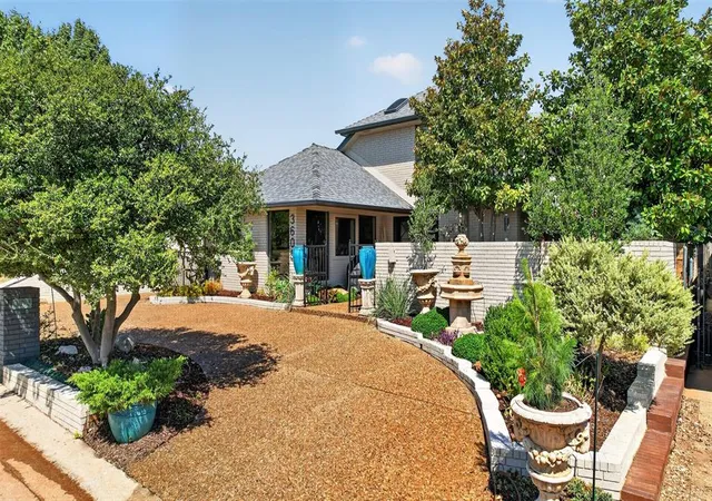 Photo 2 of Single family home for sale at 3605 S Meadow Lark Ln, Oklahoma City, OK 73120 | MLS# 1248996 | Listing updated on 2026-09-14
