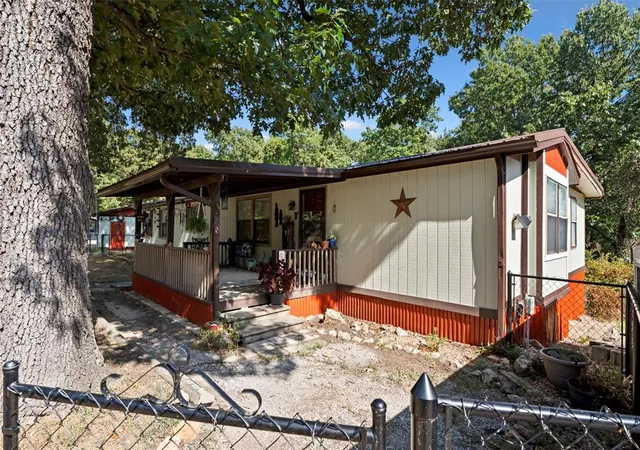 Photo 3 of Single family home for sale at 54201 Pin Oak Cir, Afton, OK 74331 | MLS# 1249168 | Listing updated on 2026-09-15