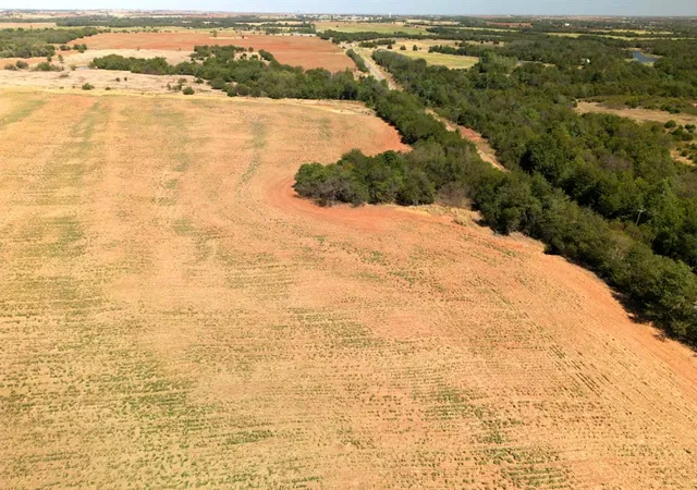 Photo 4 of House for sale at N Cimarron Rd, Piedmont, OK 73078 | MLS# 1249312 | Listing updated on 2026-09-28