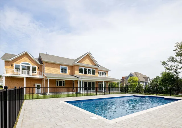 Single family home for sale at 150 N Hillcrest Dr, Orient, NY 11957 | MLS# L3528746