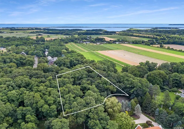 Photo 3 of Single family home for sale at 150 N Hillcrest Dr, Orient, NY 11957 | MLS# L3528746 | Listing updated on 2026-09-10