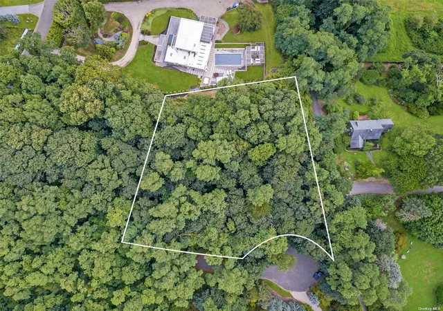 Photo 3 of Single family home for sale at 150 N Hillcrest Dr, Orient, NY 11957 | MLS# L3528746 | Listing updated on 2026-09-10