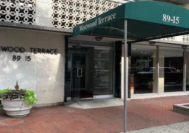 Photo 1 of House for sale at 89-15 Parsons Blvd #11G, New York, NY 11432 | MLS# L3568876 | Listing updated on 2026-09-15