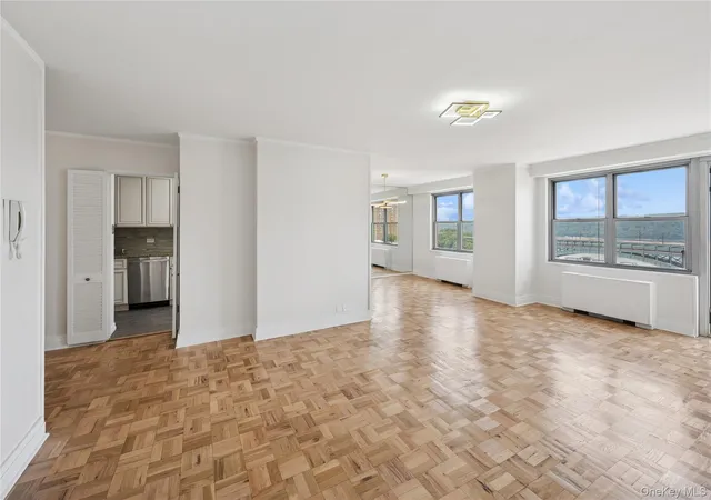 Photo 3 of House for sale at 2500 Johnson Ave #15N, New York, NY 10463 | MLS# 882220 | Listing updated on 2026-10-07
