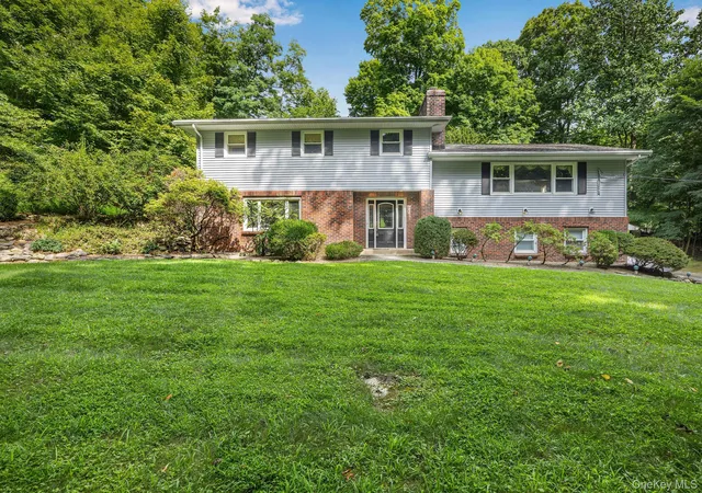 Photo 3 of Sale Pending at 1007 Haverstraw Rd, Ramapo, NY 10901 | MLS# 904883 | Listing updated on 2026-09-10