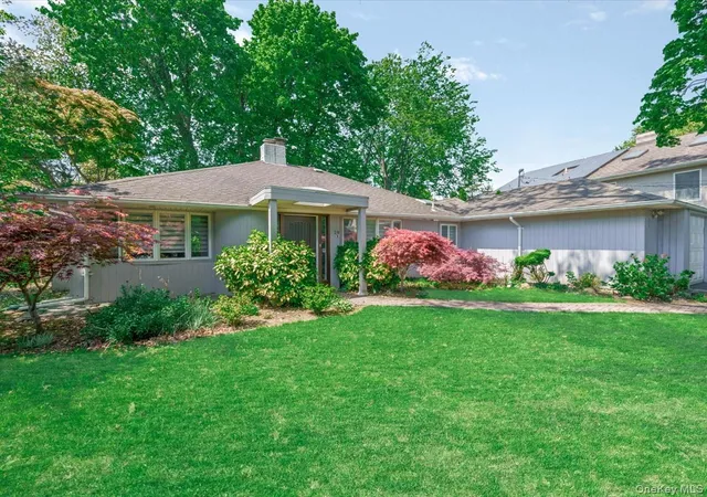 Single family home for sale at 19 Ridge Dr E, Roslyn, NY 11576 | MLS# 914169 | Listing updated on 2026-09-13
