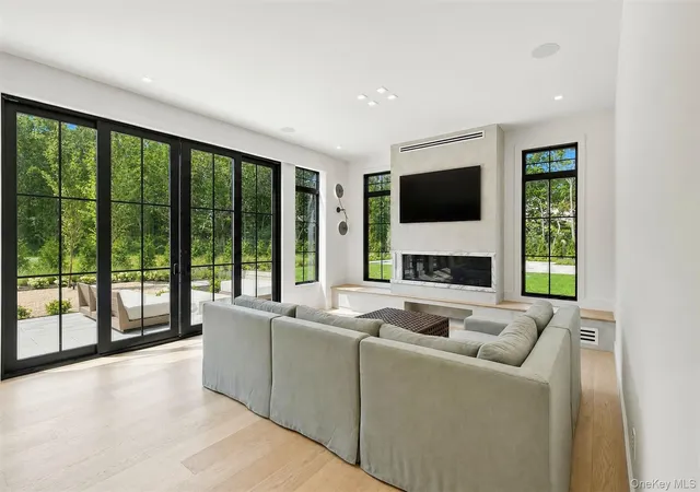 Photo 3 of Single family home for sale at Nc12 Landing Ln, East Quogue, NY 11942 | MLS# 915536 | Listing updated on 2026-09-11