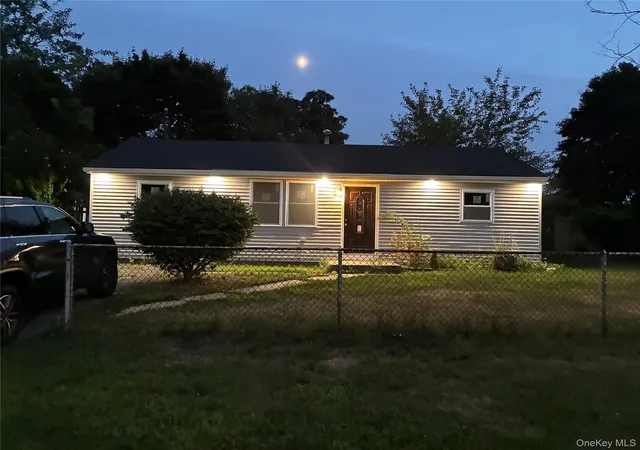 Photo 1 of Single family home for sale at 56 Ash St, Islip, NY 11722 | MLS# 918745 | Listing updated on 2026-09-12