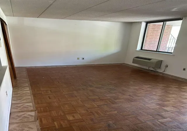 Listing Photo 4 - Condo for sale in building located at 139-76 35Th Ave, New York, NY 11354 - Unit #2B