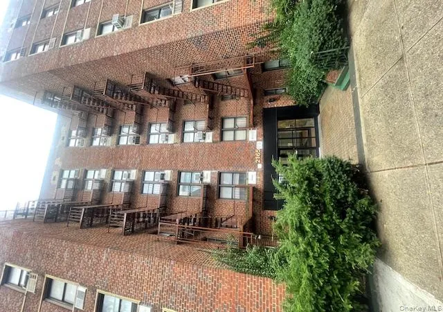 Photo 1 of Condo for sale at 2165 Matthews Ave #4F, New York, NY 10462 | MLS# 931713 | Listing updated on 2026-09-19
