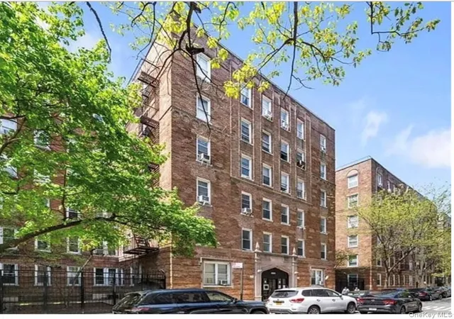 Photo 1 of Condo for sale at 2081 Cruger Ave #1K, Bronx, NY 10462 | MLS# 938940 | Listing updated on 2026-09-13