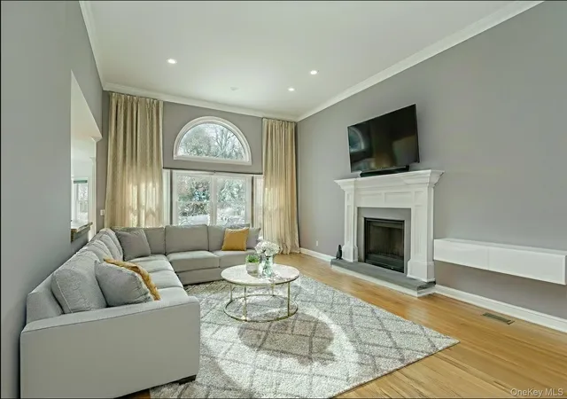Photo 4 of Single family home for sale at 50 Corbett Dr, East Quogue, NY 11942 | MLS# 943460 | Listing updated on 2026-09-14