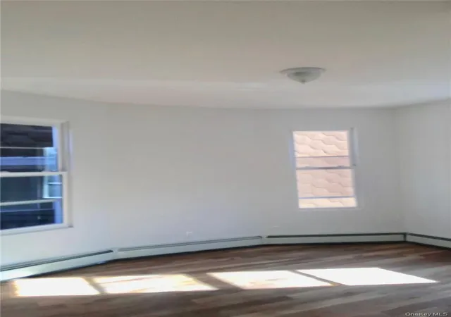 Photo 3 of Sale Pending at 1823 Amethyst St, Bronx, NY 10462 | MLS# 944364 | Listing updated on 2026-09-11