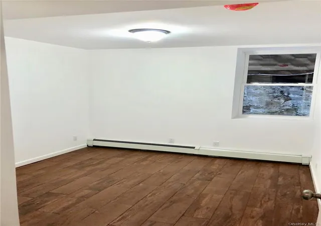 Photo 3 of Sale Pending at 1823 Amethyst St, Bronx, NY 10462 | MLS# 944364 | Listing updated on 2026-09-11