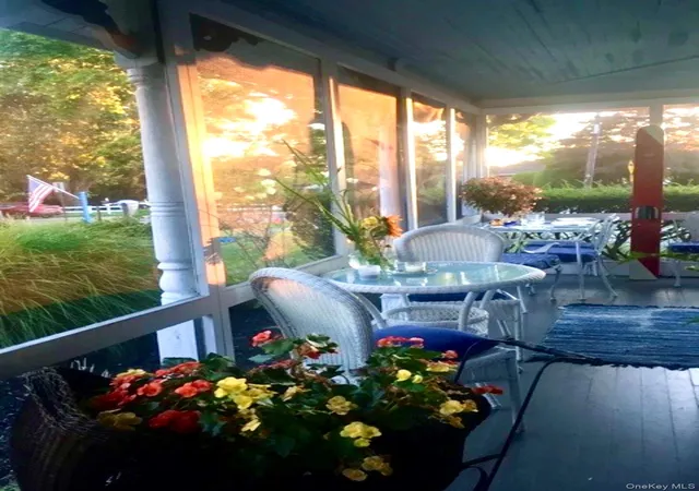 Photo 3 of Single family home for sale at 179 G Springville Rd, Hampton Bays, NY 11946 | MLS# 946609 | Listing updated on 2026-09-14