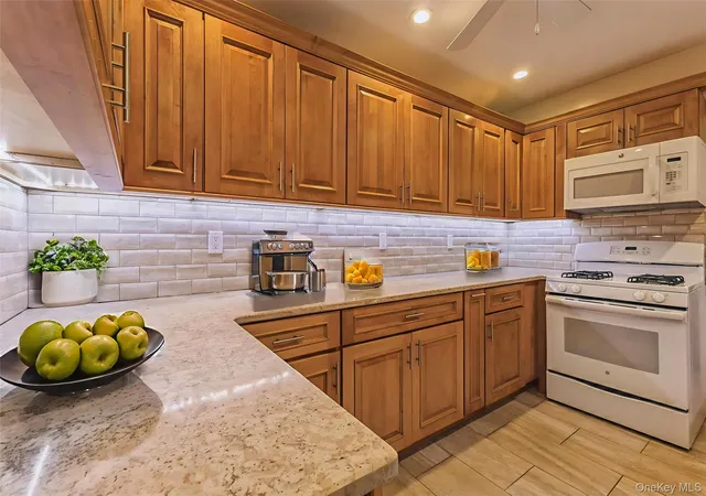 Photo 4 of House for sale at 99-10 60th Avenue #6E, New York, NY 11368 | MLS# 947592 | Listing updated on 2026-09-19