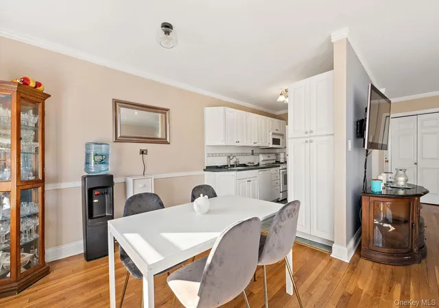 Listing Photo 3 - Condo for sale in building located at 5730 Mosholu Ave, New York, NY 10471 - Unit #4F