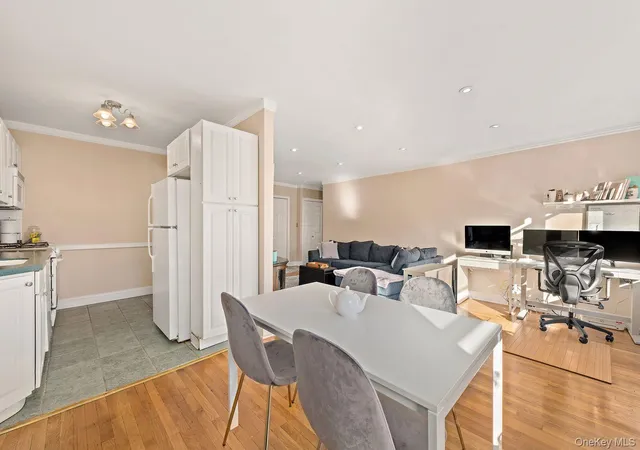 Listing Photo 5 - Condo for sale in building located at 5730 Mosholu Ave, New York, NY 10471 - Unit #4F