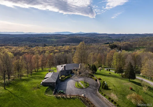 Photo 3 of Single family home for sale at 1135 Duell Rd, Stanfordville, NY 12581 | MLS# 956925 | Listing updated on 2026-09-10