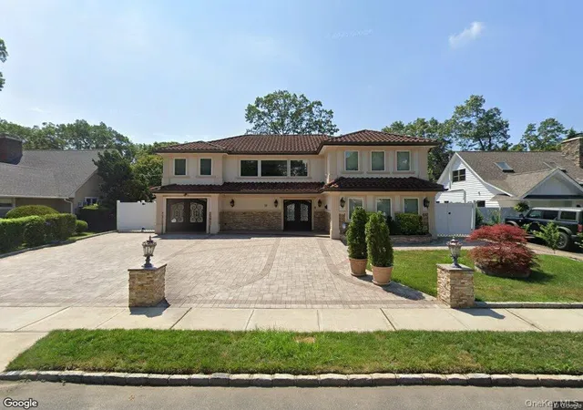 Photo 1 of Sale Pending at 18 Helene Ave, Merrick, NY 11566 | MLS# 959327 | Listing updated on 2026-09-12