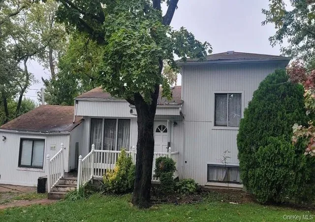 Photo 1 of Sale Pending at 32 Duke St, Deer Park, NY 11729 | MLS# 961720 | Listing updated on 2026-09-26